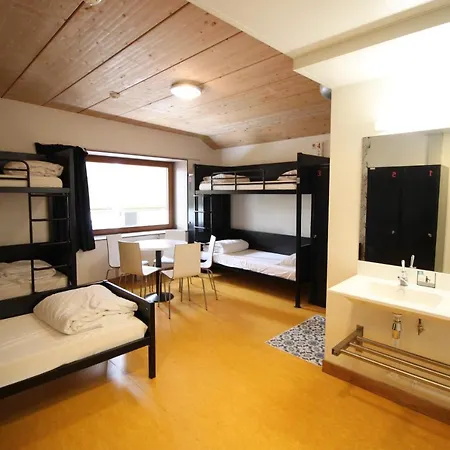 Hi Yves Robert Hostel *