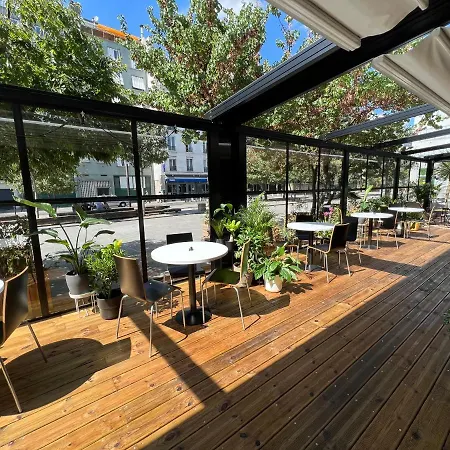 Hi Yves Robert * Parijs