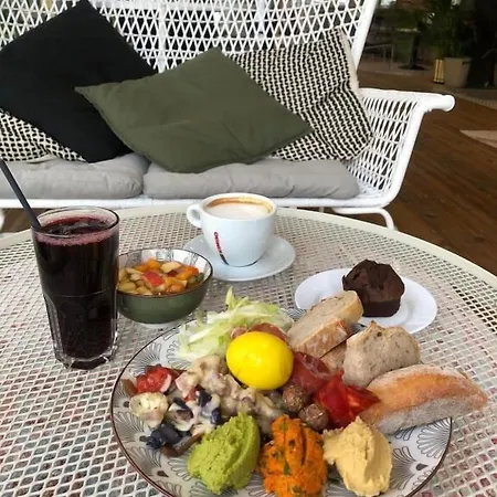 Vandrerhjem Hi Yves Robert Paris