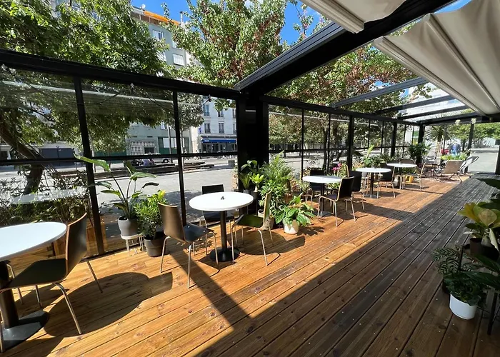 Hi Yves Robert * 巴黎