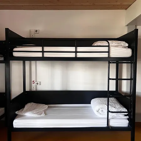 Hi Yves Robert París