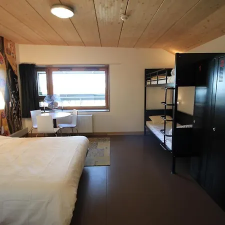 Hostal Hi Yves Robert